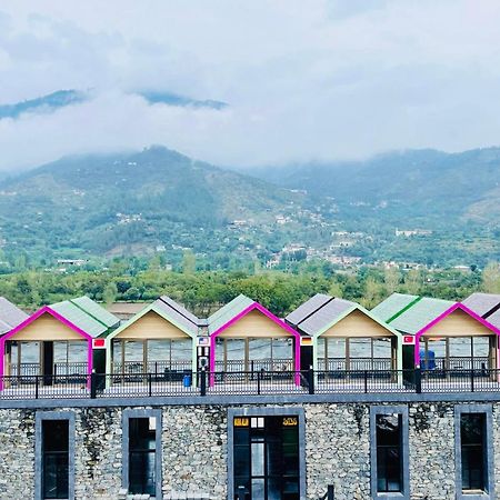 Iyi Luxury Inn Swat Saidu Sharif 外观 照片
