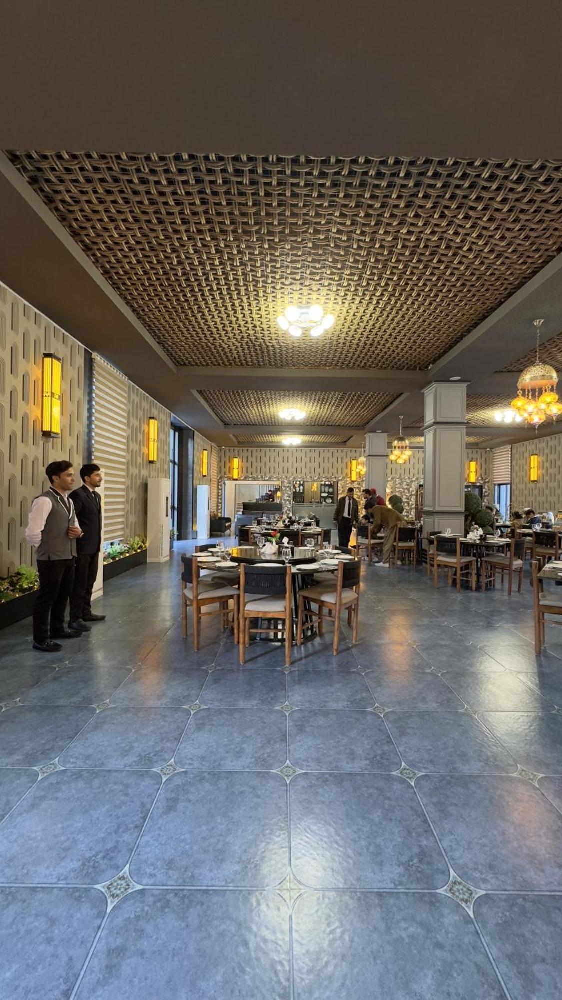 Iyi Luxury Inn Swat Saidu Sharif 外观 照片