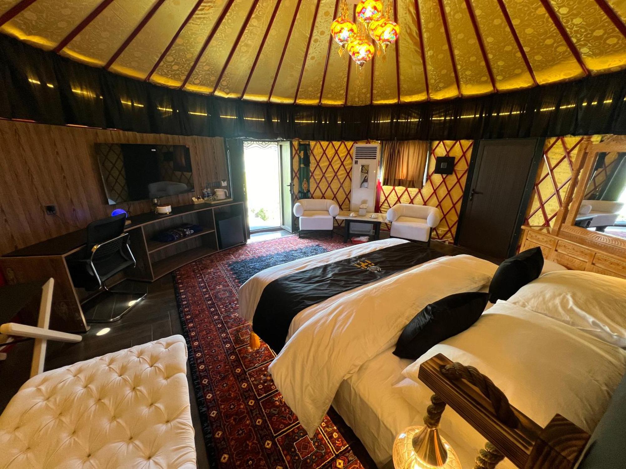 Iyi Luxury Inn Swat Saidu Sharif 外观 照片