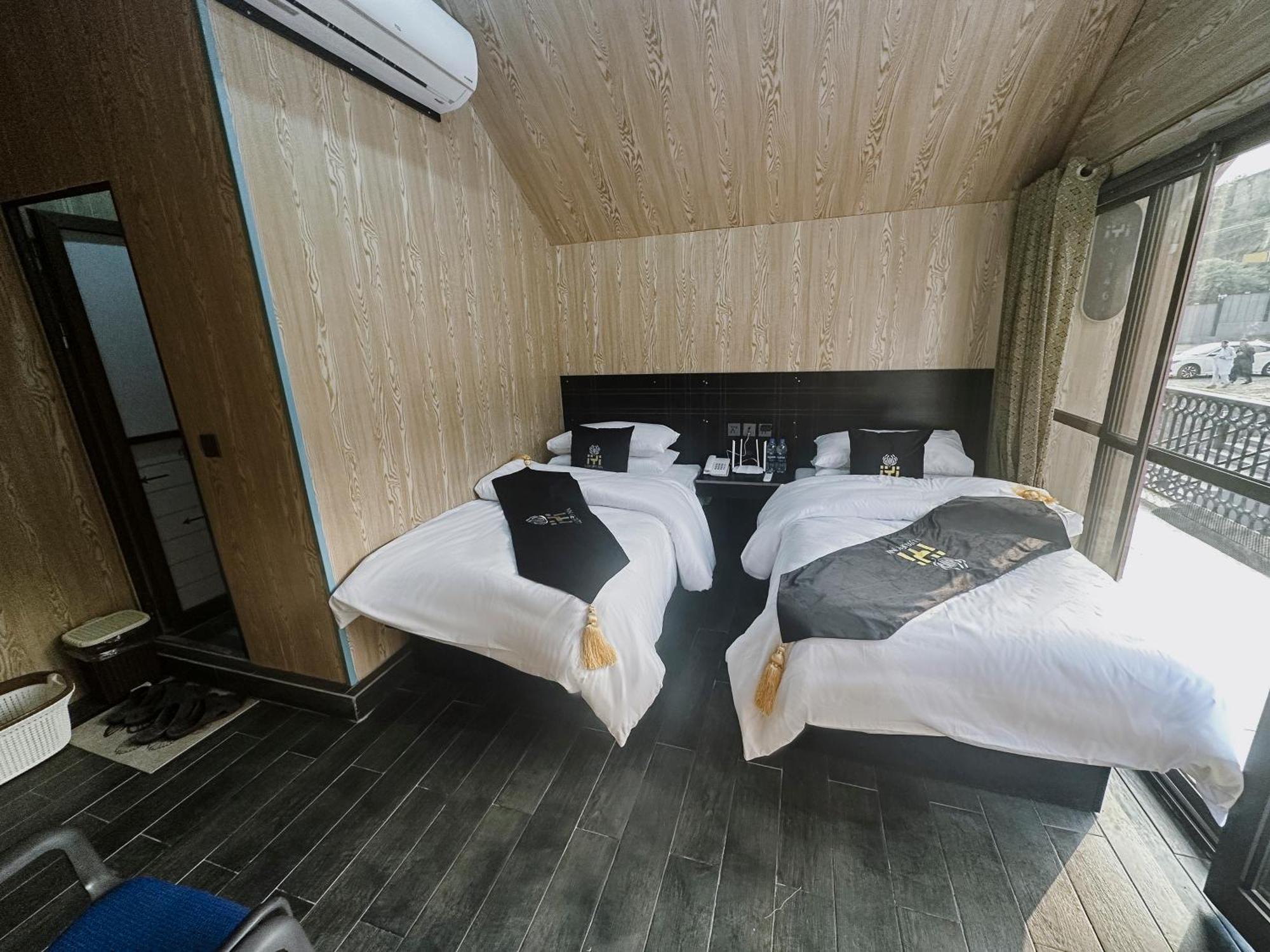 Iyi Luxury Inn Swat Saidu Sharif 外观 照片