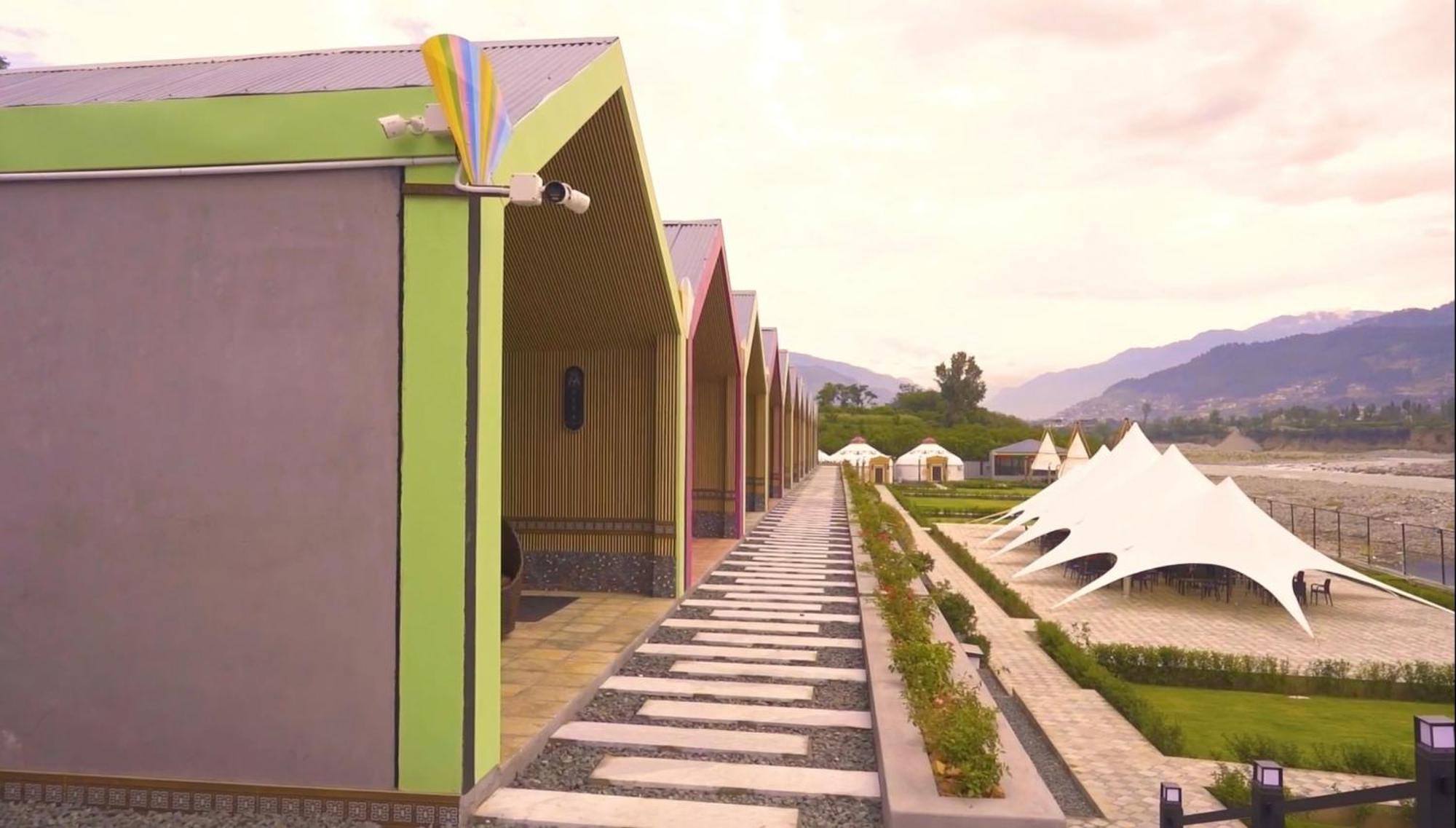 Iyi Luxury Inn Swat Saidu Sharif 外观 照片