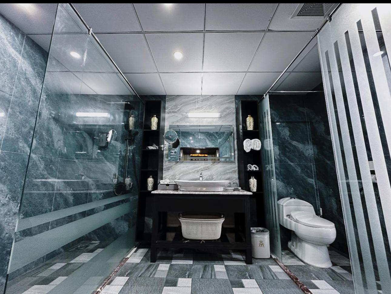 Iyi Luxury Inn Swat Saidu Sharif 外观 照片