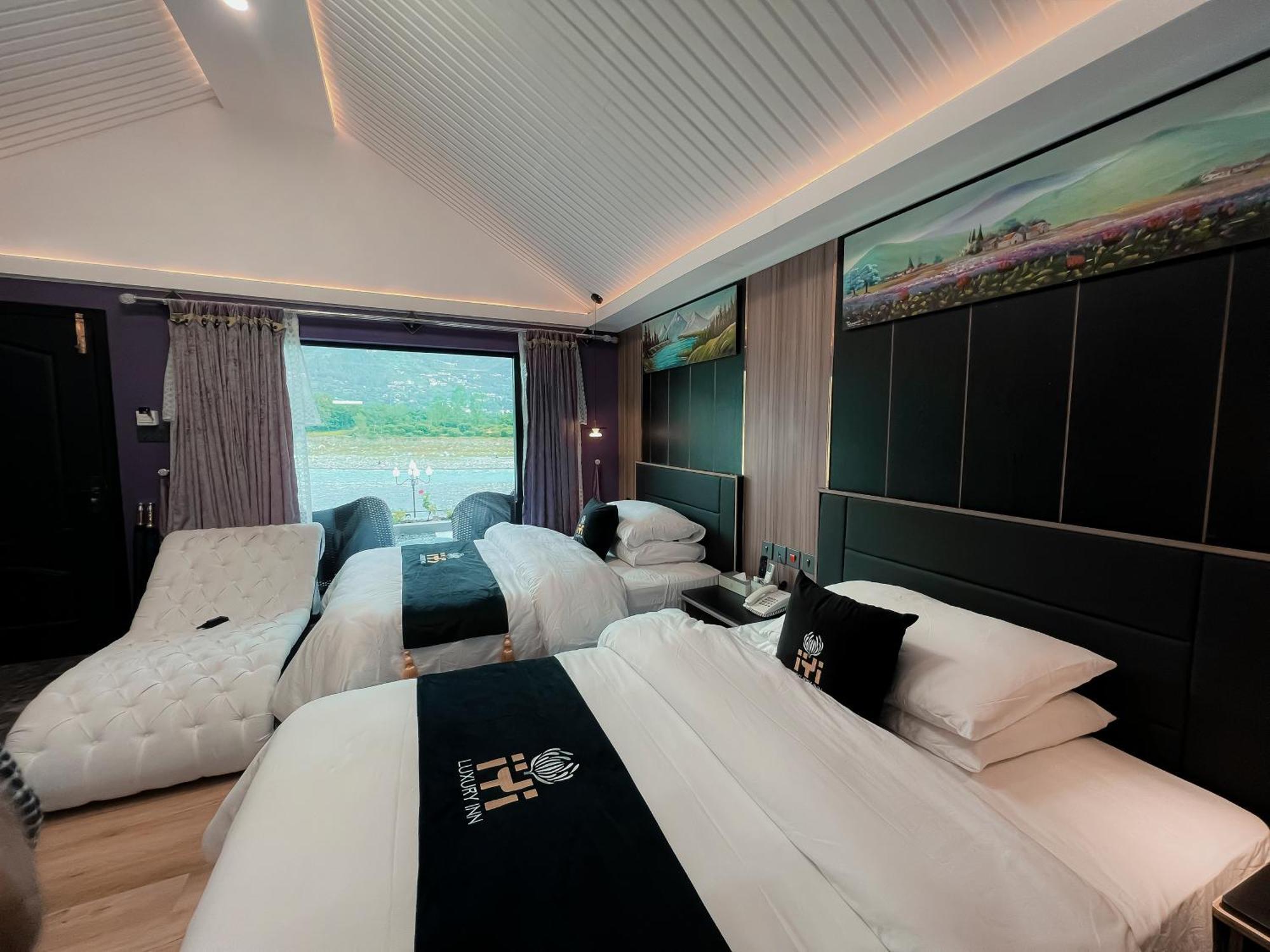 Iyi Luxury Inn Swat Saidu Sharif 外观 照片