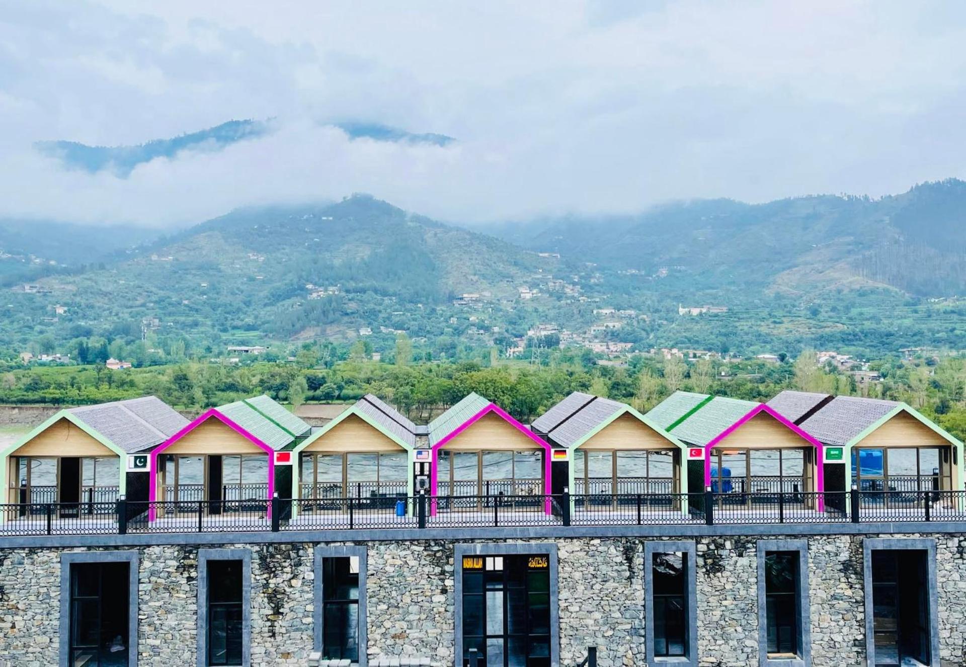 Iyi Luxury Inn Swat Saidu Sharif 外观 照片